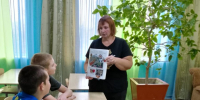 В отделении сл.Сагуны Подгоренского района прошел литературный час «Мне выпала честь прикоснуться к Победе». - Россошанский СРЦдН
